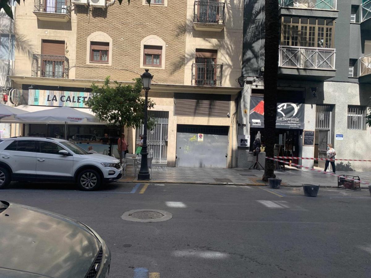 Apartamento Tranquilo En Pleno Centro Con Garaje Huelva Eksteriør bilde